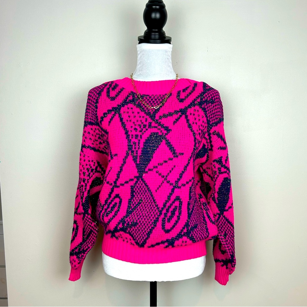 Vtg 80’s Bright Pink Navy Metallic Graphic Print Full Sleeve Sweater Knit Top